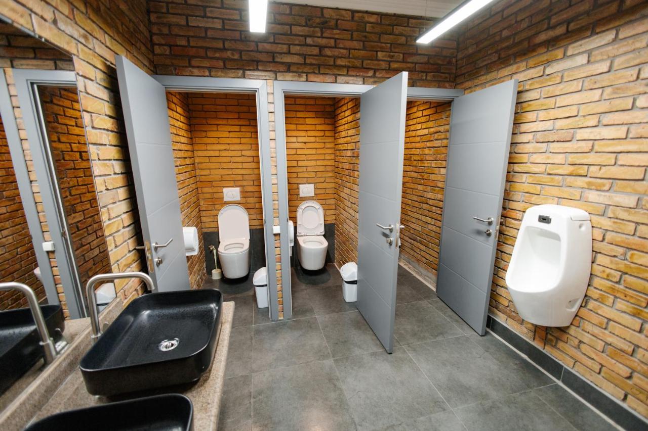 281 Hostel Bisjkek Buitenkant foto