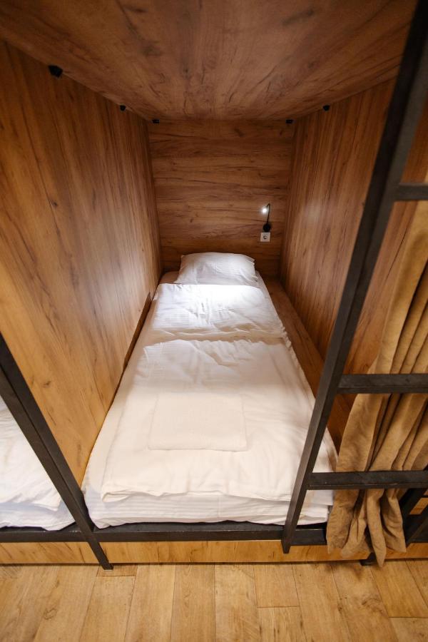 281 Hostel Bisjkek Buitenkant foto