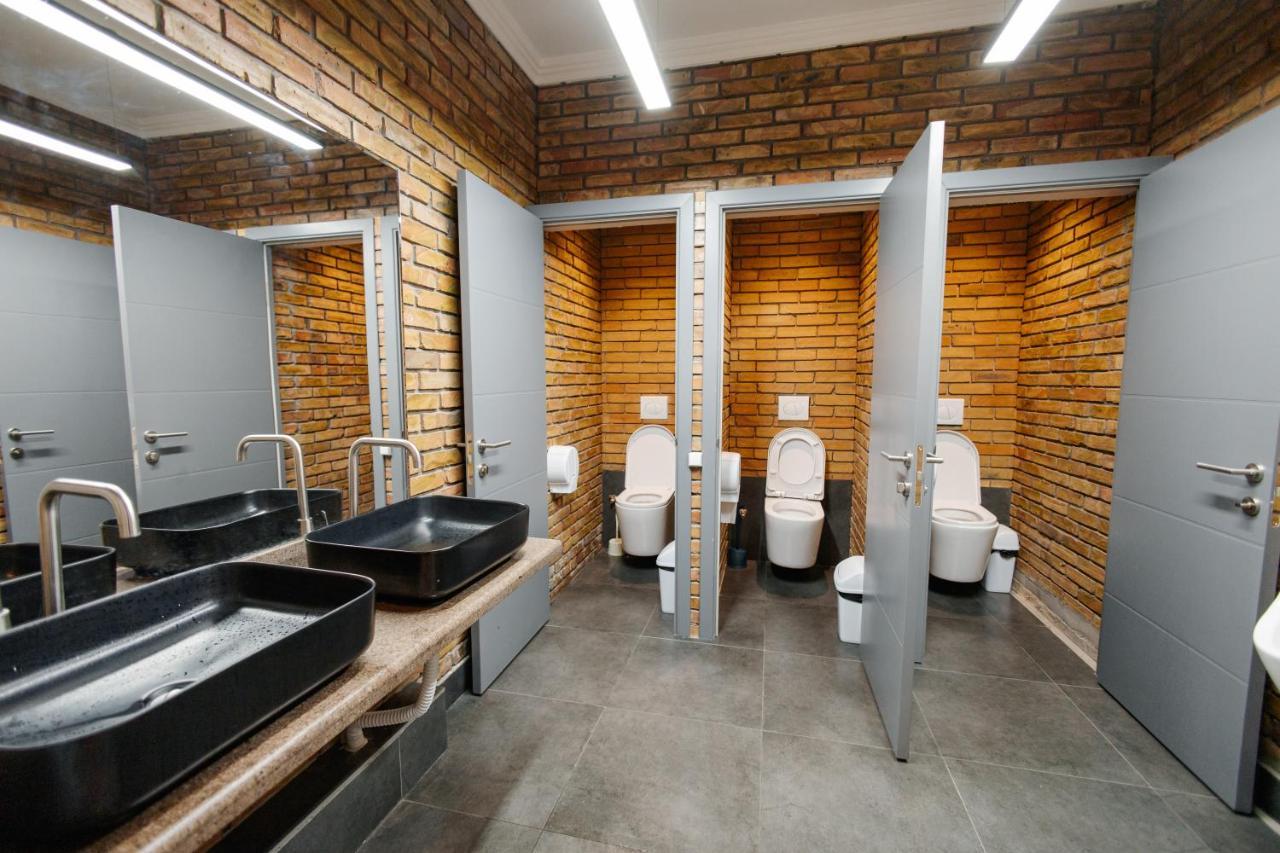 281 Hostel Bisjkek Buitenkant foto